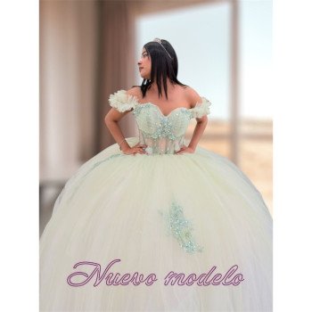 Vestido de xv verde pomposo